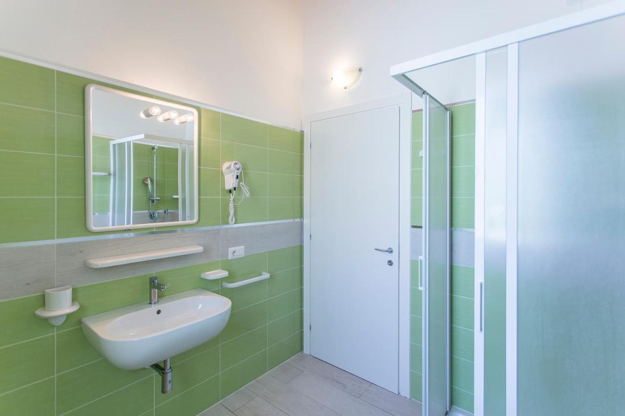 Altanea Apartments Con Piscina 卡奥莱 外观 照片