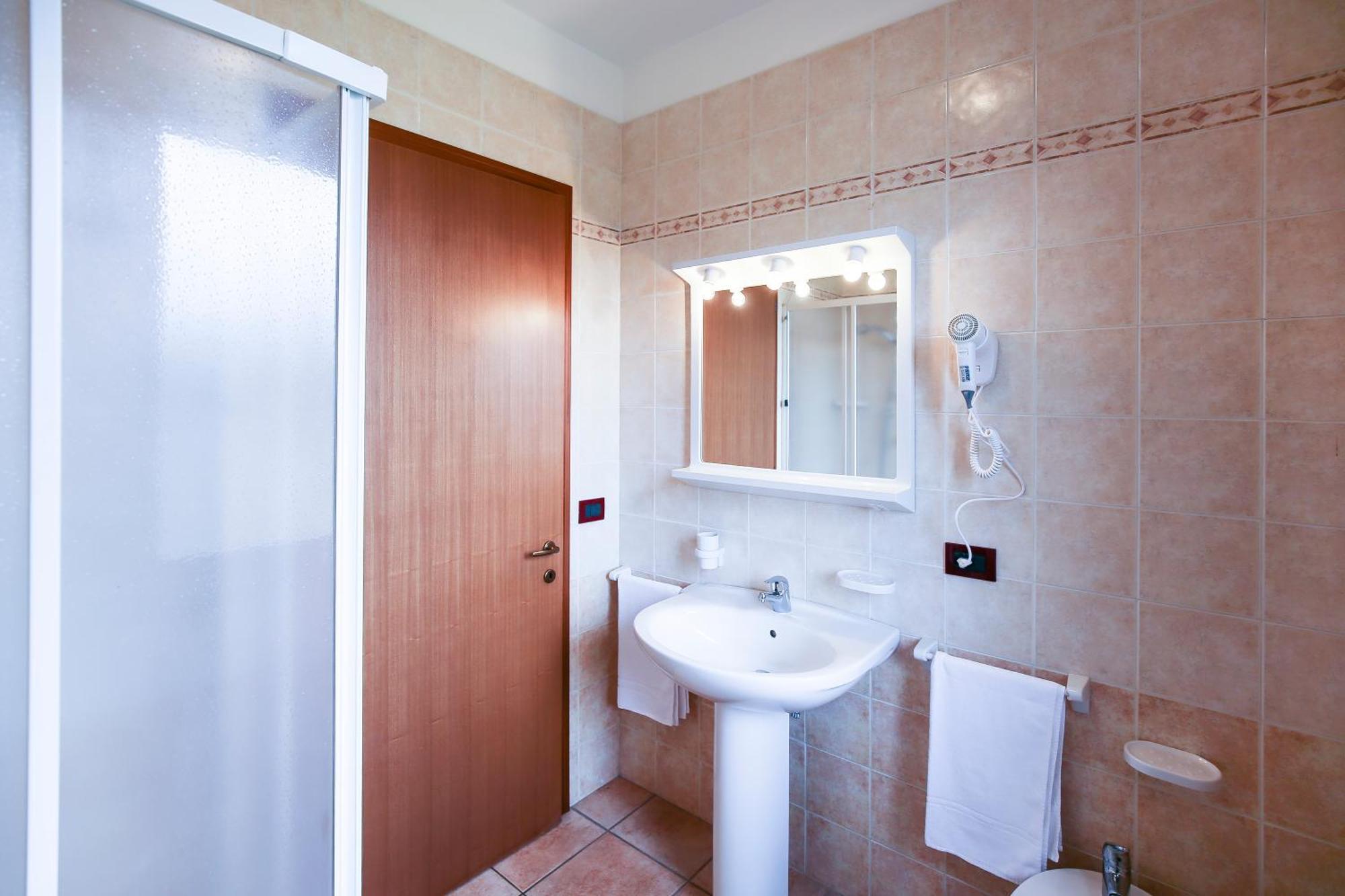 Altanea Apartments Con Piscina 卡奥莱 外观 照片